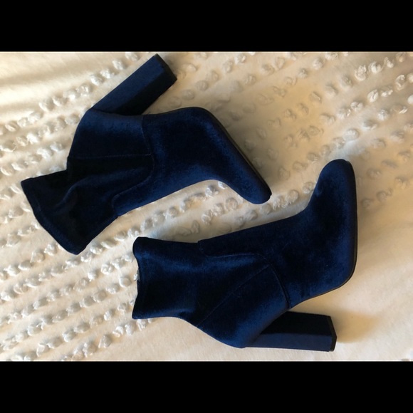 Steve Madden Shoes - Booties